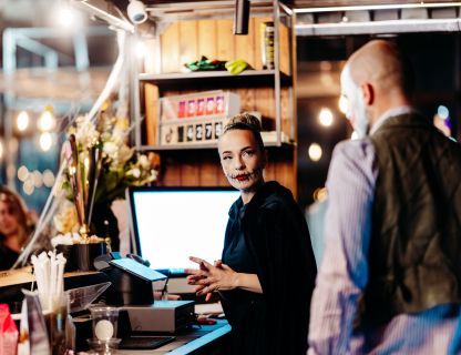 SPOCĪGAIS HELOVĪNS KVARTĀLĀ 86 - BILDES