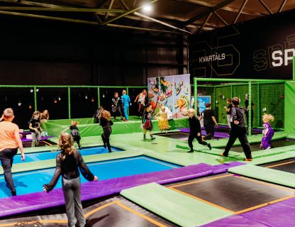 SPOCĪGAIS HELOVĪNS KVARTĀLĀ 86 - BILDES