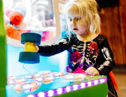 SPOCĪGAIS HELOVĪNS KVARTĀLĀ 86 - BILDES