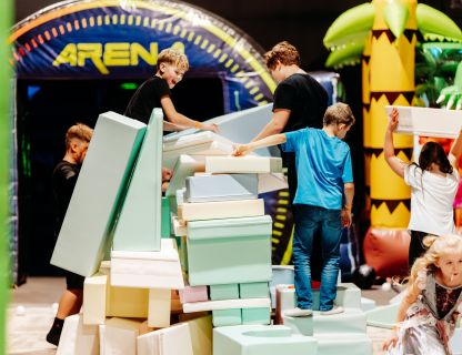 SPOCĪGAIS HELOVĪNS KVARTĀLĀ 86 - BILDES