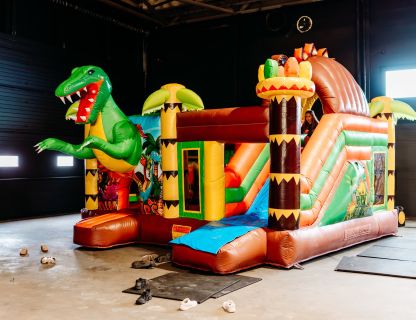 Testa ballīte būvniecības procesā