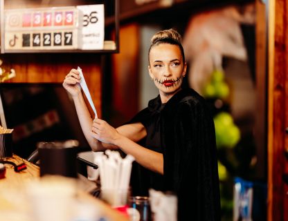 SPOCĪGAIS HELOVĪNS KVARTĀLĀ 86 - BILDES